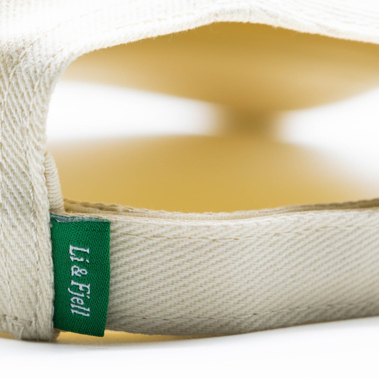 Finnmarksvidda Fiskeri Caps – Off White